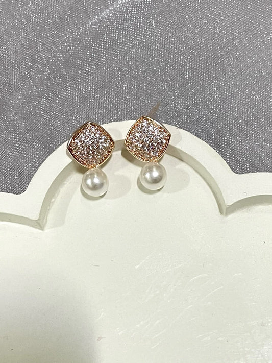 Diamond Pearl Studs